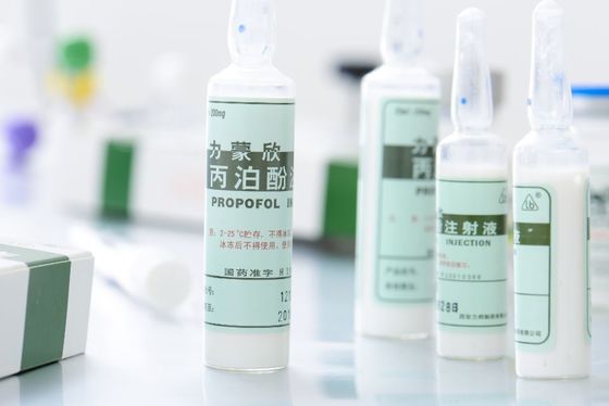 Un buen precio. Emulsión anestésica 10ml anestésico de FDF el 2% Propofol: 200mg GMP en línea
