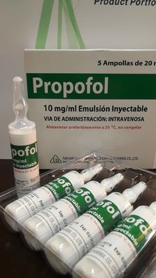 Un buen precio. La dosificación acabada forma la emulsión inyectable anestésica Propofol 50ml de Propofol en línea